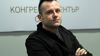 Режисьорът Явор Гърдев е поредният подал оставка от Народния театър
