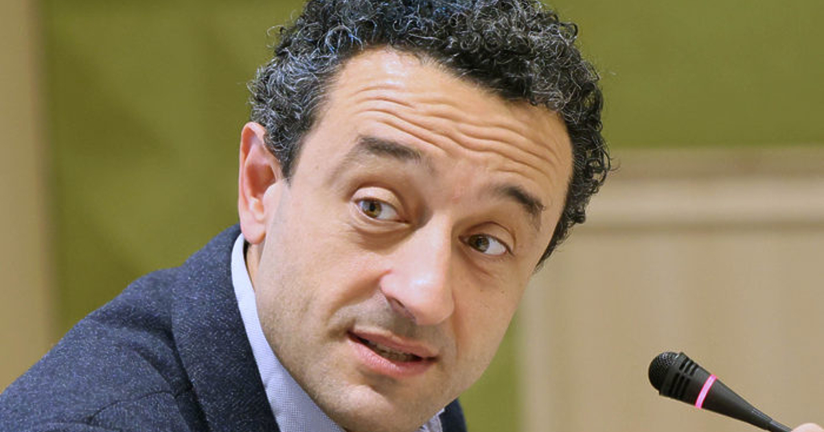 Протегнатата ръка от страна на ГЕРБ за съставяне на правителство