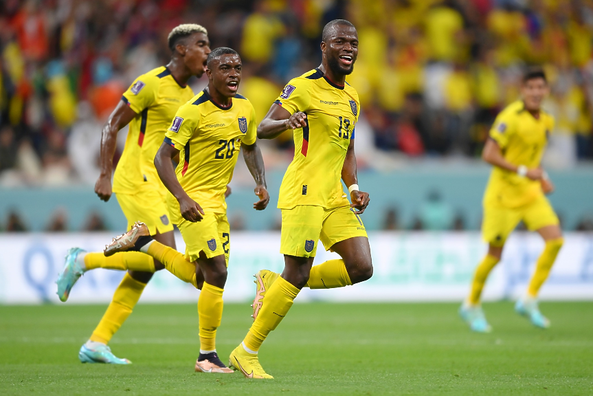 Еквадор приземи домакина Катар в първия мач