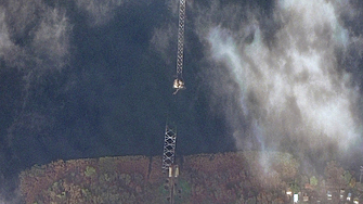 Десетки жители на Херсон се събраха снощи на емблематичния Майдан