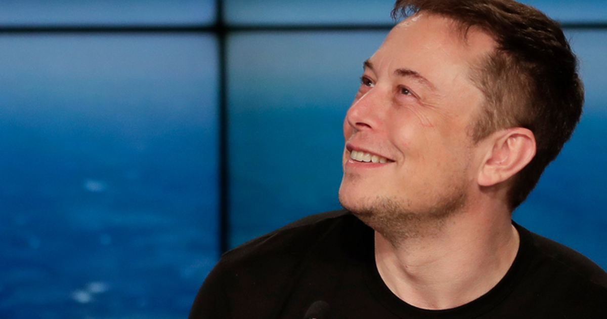 Собственикът на Туитър Илон Мъск, най-богатият човек в света, препоръча