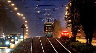 Избирателите във Франкфурт отстраниха с референдум кмета на града Петер