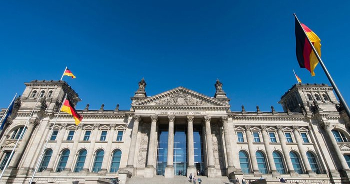 Германия ще може да участва в европейския фонд Корона“, реши