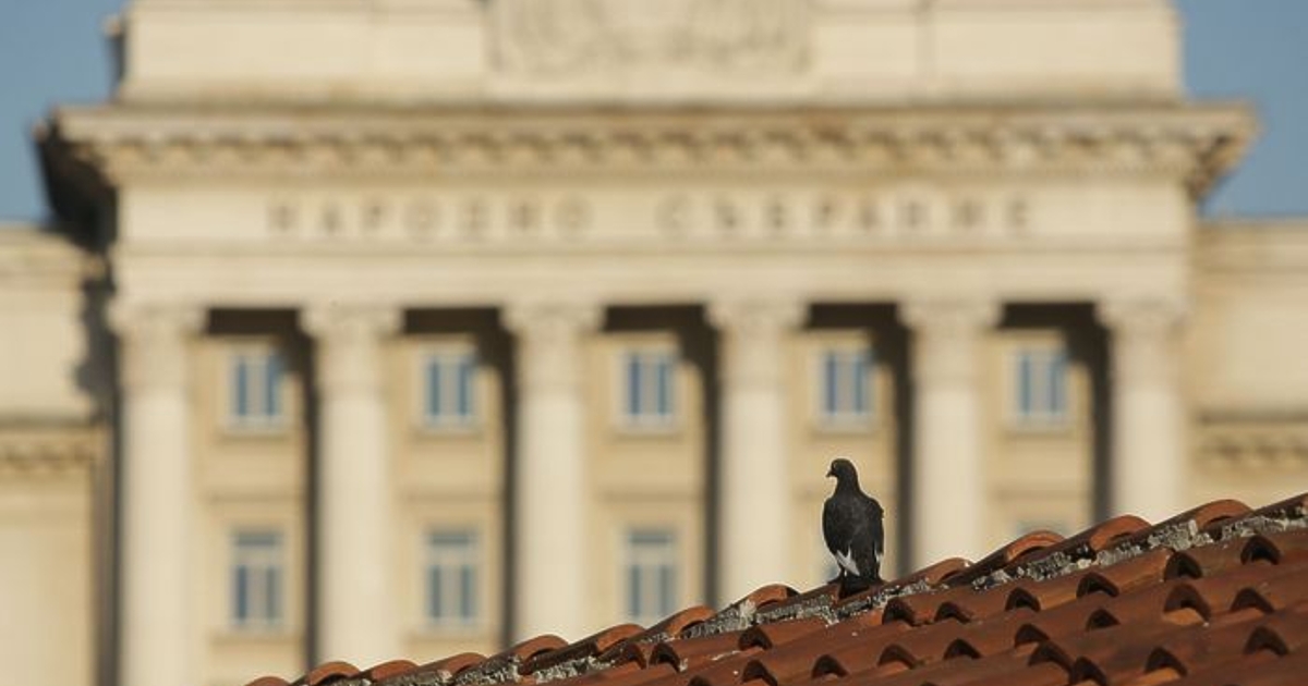 Залозите, че няма да има правителство май отиват към 90-те