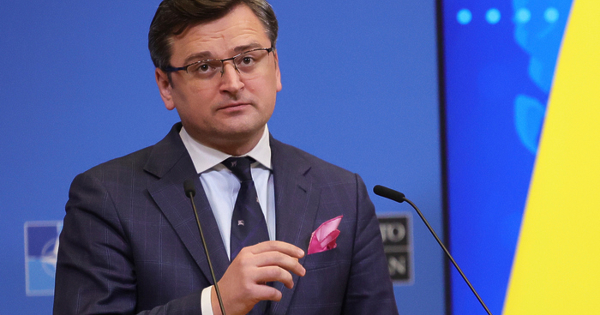 На 6 декември още две украински посолства - в Румъния