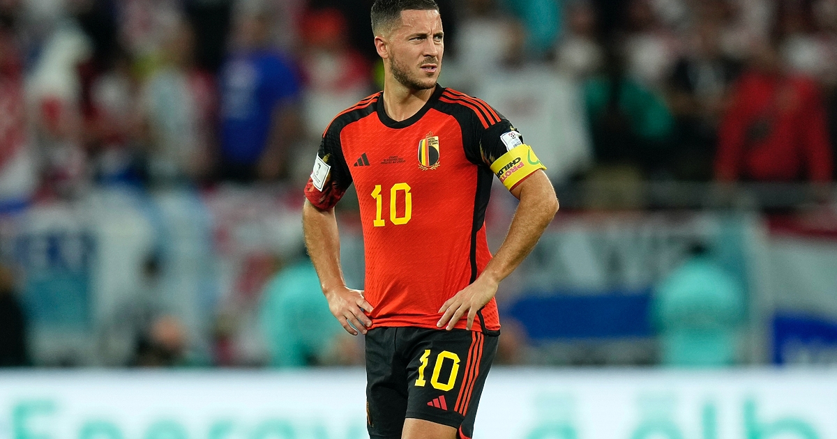 Еден Азар обяви, че слага край на кариерата си в