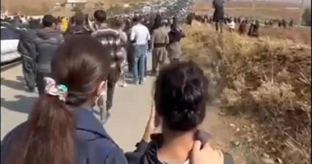 Иранските сили за сигурност откриха огън срещу протести след петъчната