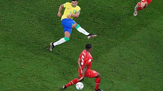 Бразилия си осигури класиране на осминафиналите на Световното след трудна