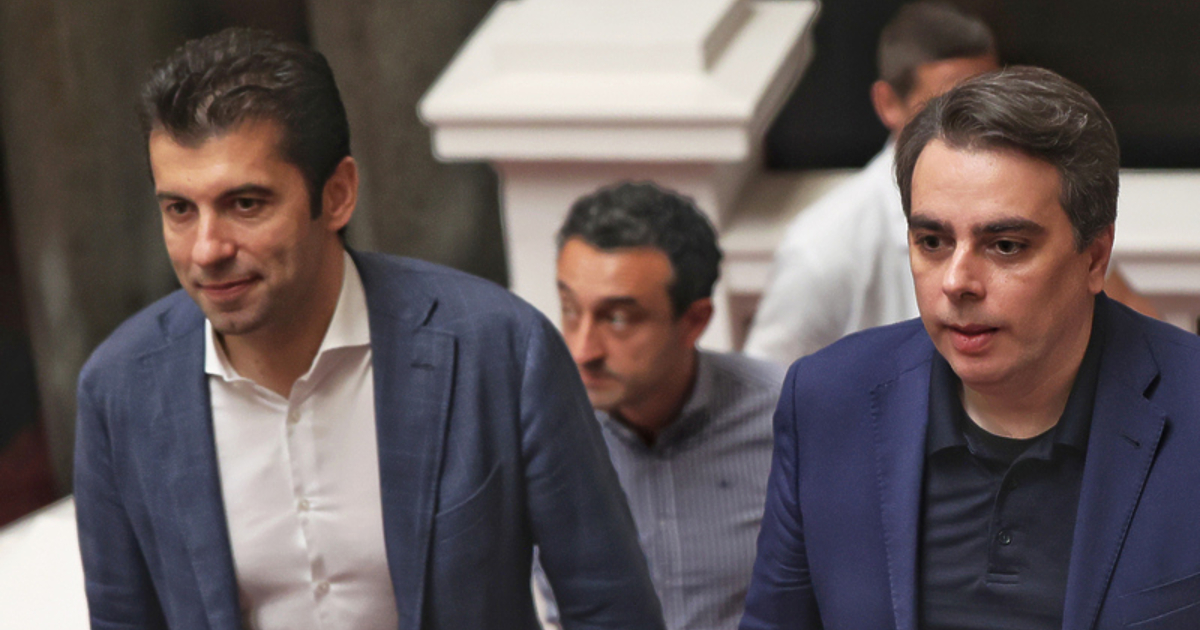 Капанът щракна. ГЕРБ за пореден път извади от ръкава фигура, ползваща