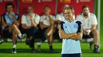 Селекционерът на испанските национали Луис Енрике се пошегува с пикантната