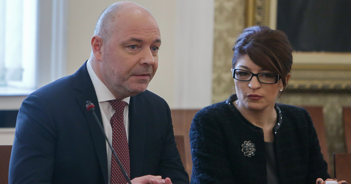 Кандидат-премиерът на ГЕРБ проф. Николай Габровски започна консултации за правителство.
