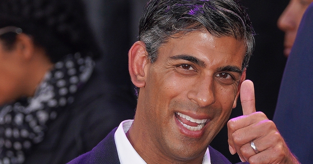 Британският премиер Риши Сунак обмисля ограничения за чуждестранни студенти, които