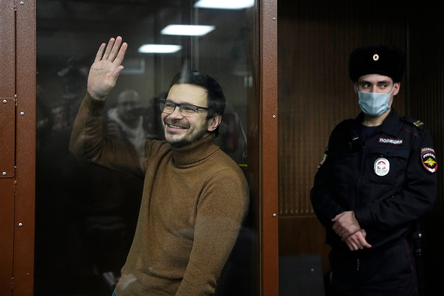 Руският опозиционер Иля Яшин се изправя пред съда