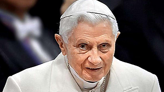 Бившият папа Бенедикт XVI почина на 95 годишна възраст предаде АФП