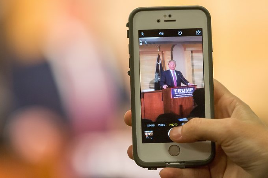 Meta решава дали да върне профилите на Доналд Тръмп в Facebook и Instagram