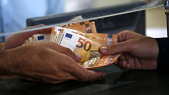 Всеки десети в България ползва еврото като средство за спестяване