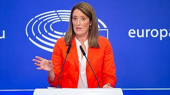 Председателката на Европейския парламент Роберта Мецола е започнала спешна процедура