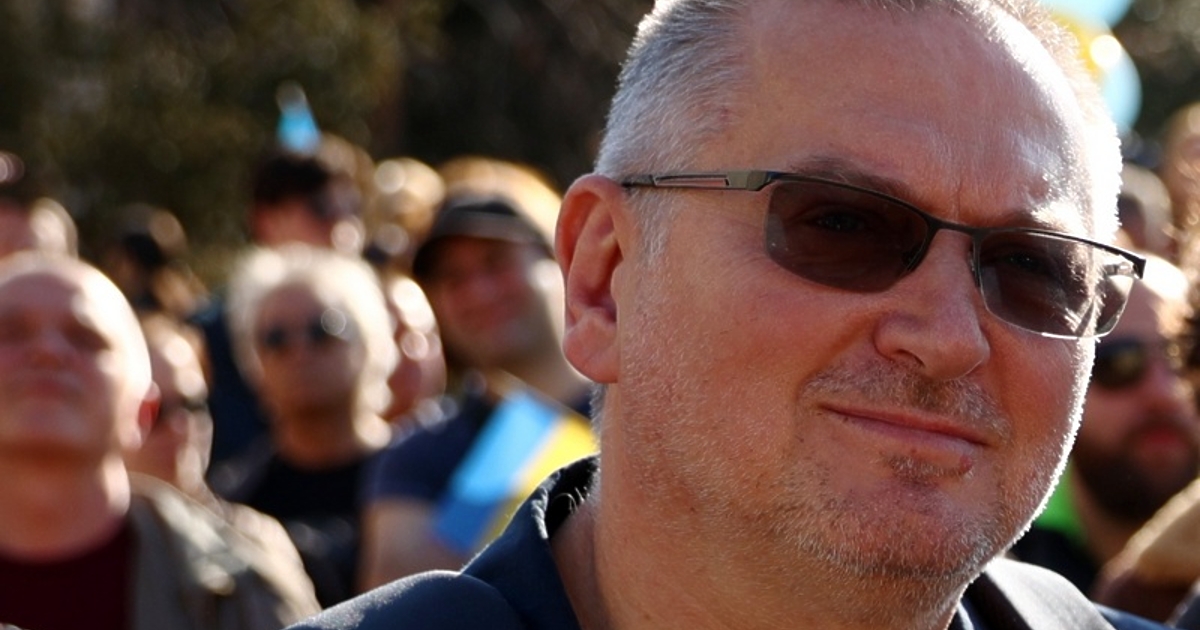 В предишния ни разговор ми разказахте, че сте написали Времеубежище