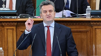 В първата част на текста Кой и как блокира азерския