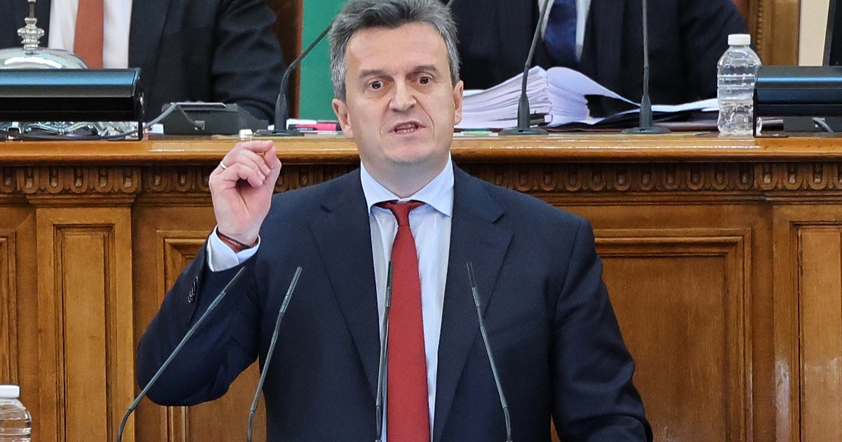 В първата част на текста Кой и как блокира азерския