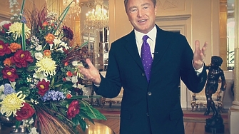 Ирландско американският танцьор и хореограф Майкъл Флетли е претърпял операция от