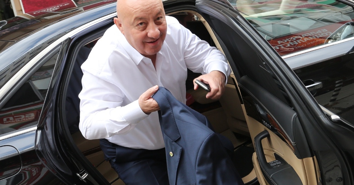 Докато в София лидерът на ГЕРБ Бойко Борисов ухажва лидера