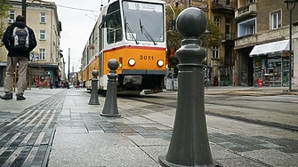 След като пренареди жълтите павета при съвместно посещение на прясно