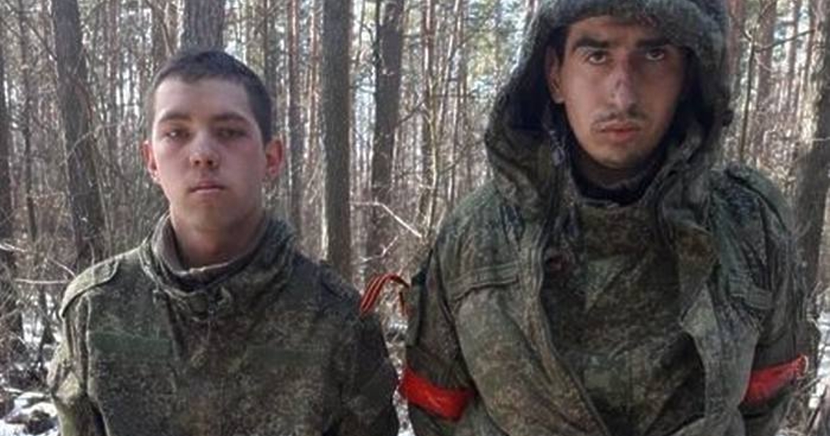 Анна Гин е журналистка и писателка, живее в украинския град Харкив.