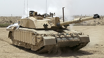 Обединеното кралство обмисля да достави на Украйна британски танкове за