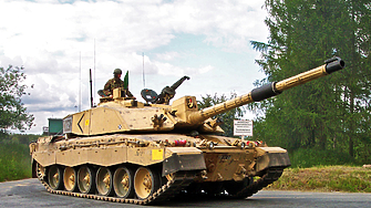 Рота от най модерните за момента танкове на въоръжение в британската