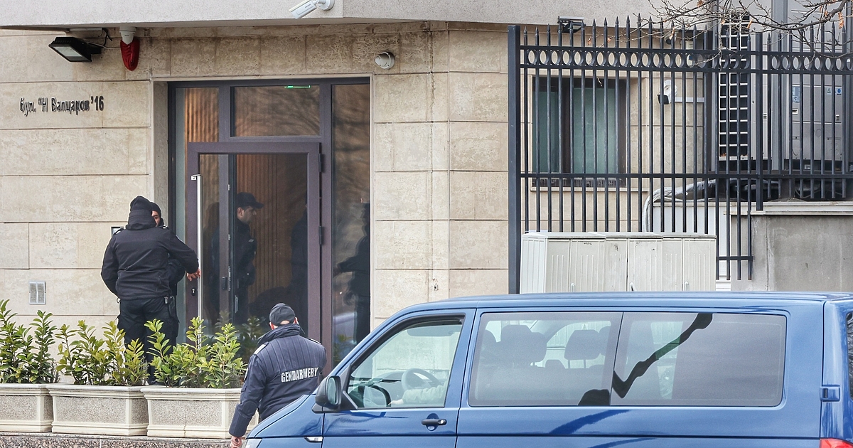 Прокуратурата и полицията започнаха мащабна операция по разследването на евентуална