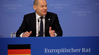Германският канцлер Олаф Шолц изразил готовност да разреши доставка на бойни