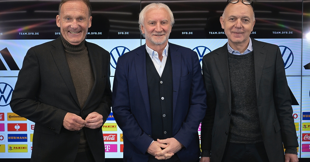 Обявеният по-рано днес за директор на националните отбори на Германия