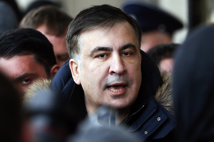 Прехвърлиха Саакашвили от затвора в клиника за интензивно лечение