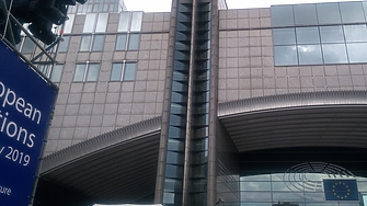 Комисията по правни въпроси в Европейския парламент гласува да бъдат