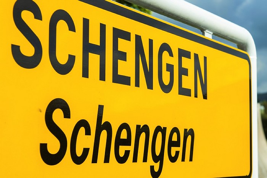 ЕК: Докладът за напредъка на България няма връзка с Шенген