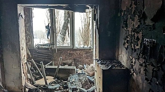 Анна Гин е журналистка и писателка живее в украинския град Харкив