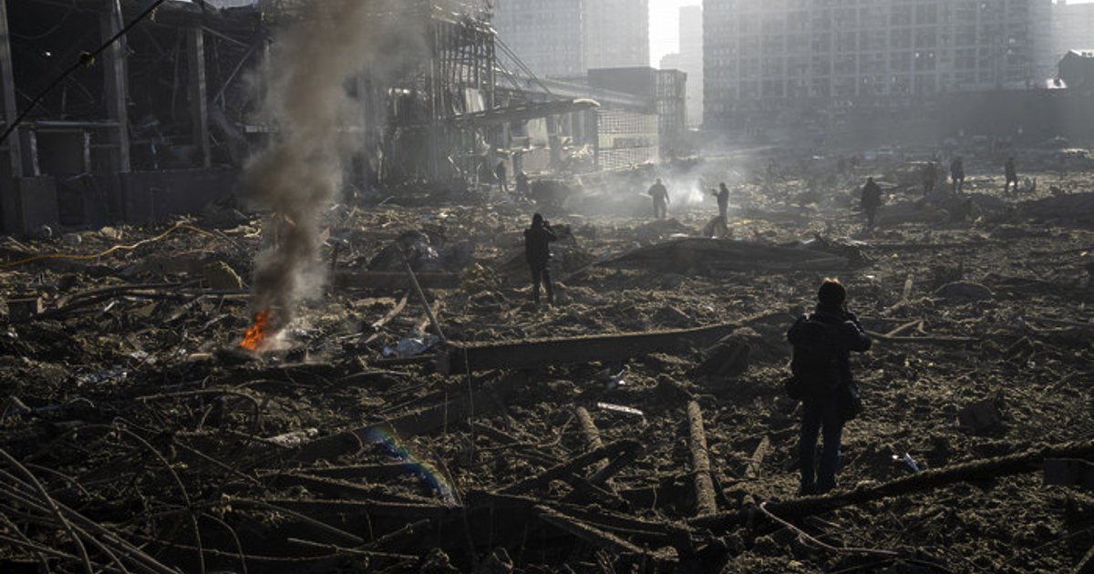 Да започнем все пак с по-оптимистичната версия. Войната в Украйна