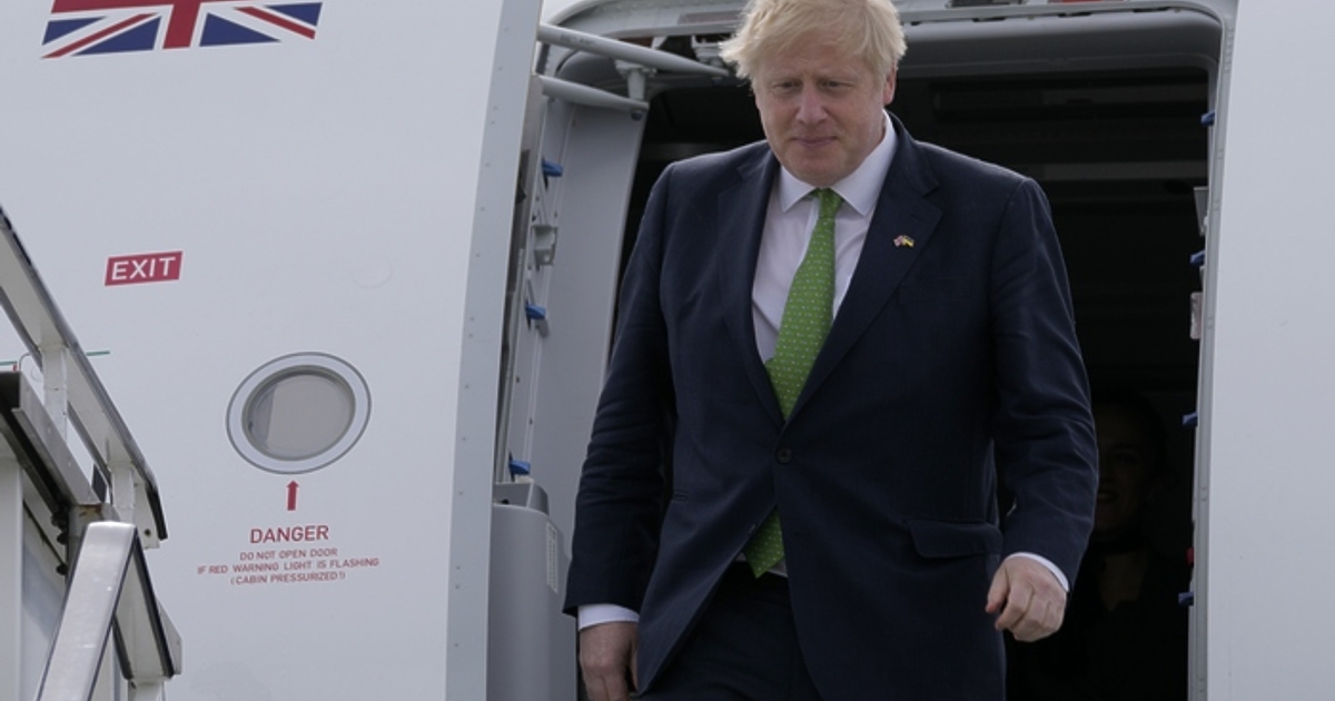 Бившият британски премиер Борис Джонсън е в разгара на кампания