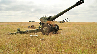България е помагала на Украйна не само с боеприпаси и