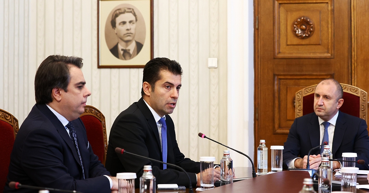 Със своите изказвания от Брюксел президентът Румен Радев си позволи