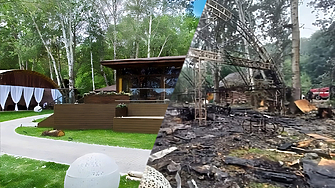 Анна Гин е журналистка и писателка живее в украинския град Харкив