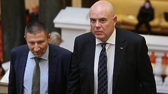 Парламентът се оказа изнасилен от служебното правителство по темата за