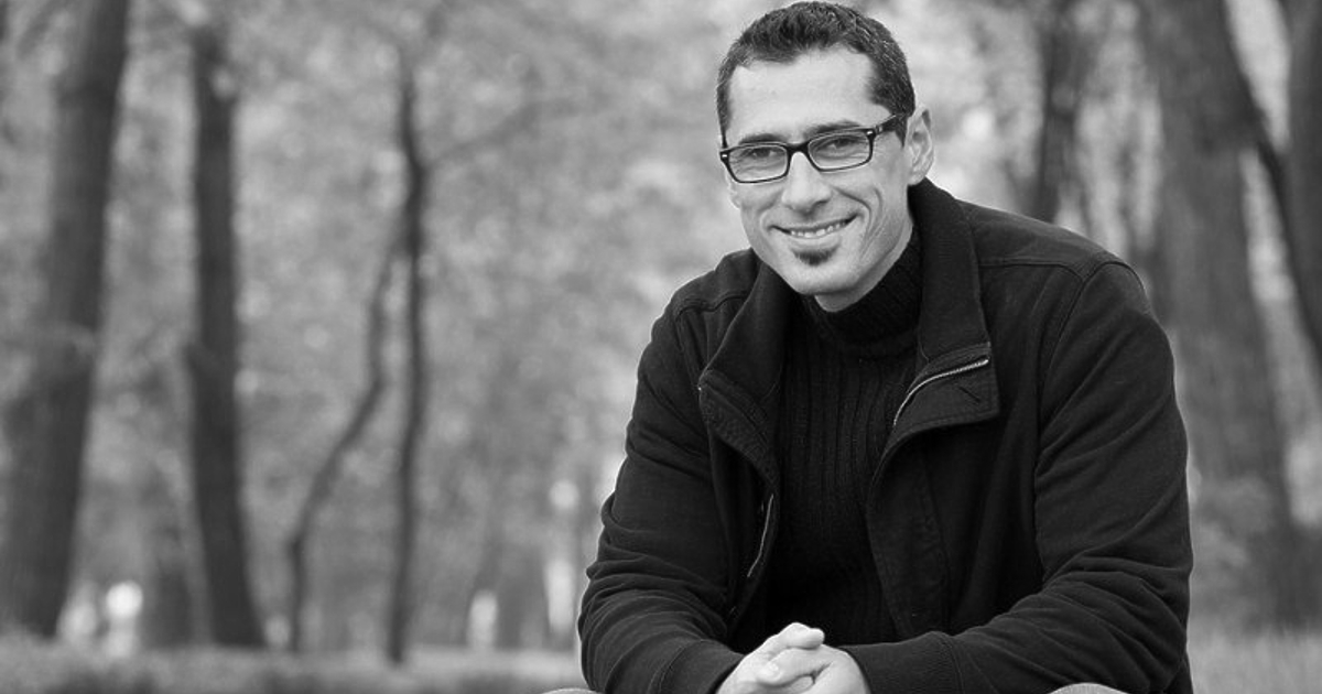 Дългогодишен тормоз, заплахи, бой, размахване на пистолет - с това