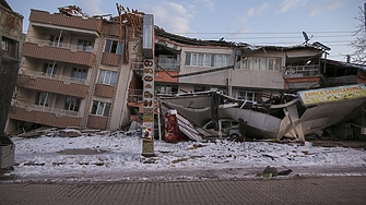Безредици в Южна Турция попречиха на спасителните усилия на няколко
