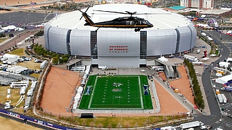 Тази нощ е 57 ото издание на финала по американски футбол