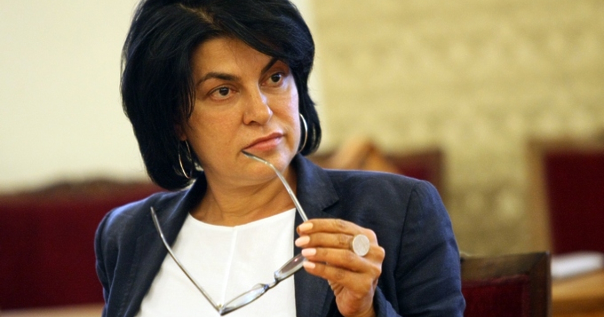 Пиарката на Народния театър Иван Вазов Велислава Кръстева официално съобщи,