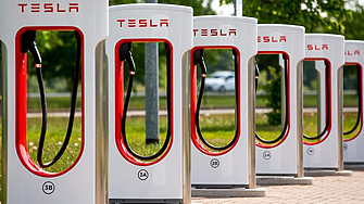 Tesla ще отвори 7500 свои зарядни станции за други возила