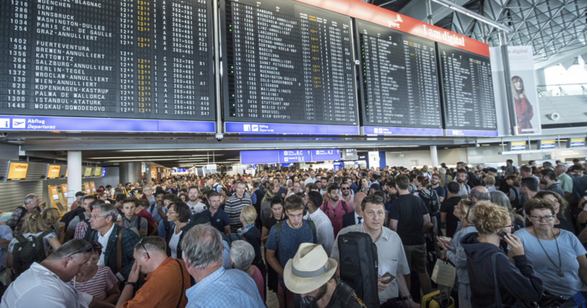 Заради технически проблеми в Луфтханза“ днес летището във Франкфурт бе