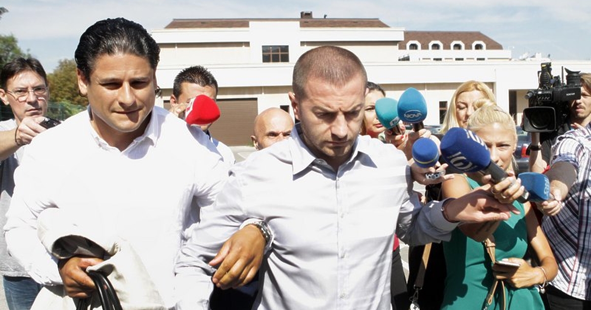 Делото срещу двама души за хакването на масивите с данни на